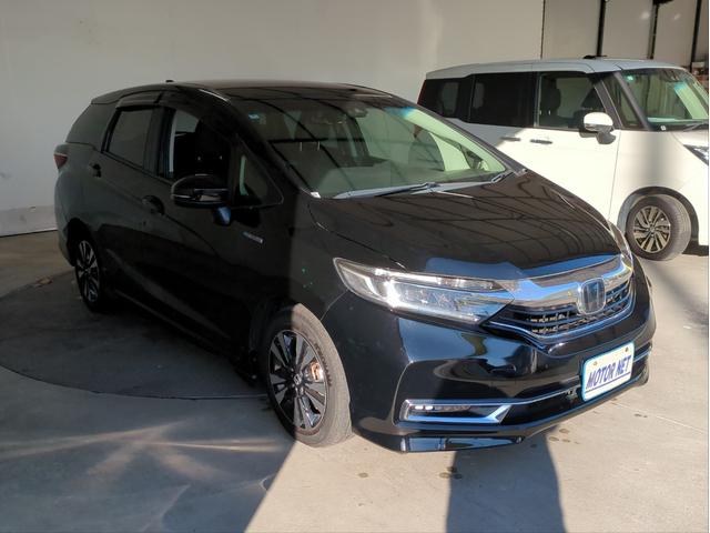 シャトル ハイブリッドX ホンダセンシング 衝突軽減B Bカメラ レーンキープ SDナビ 追従クルコン LEDライト オートライト シートヒーター ドラレコ ETC 純正アルミ BT接続 パドルシフト ステアリモコン チップアップ ハーフレザー(20枚目)