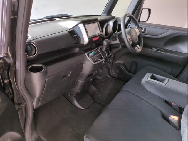 Ｎ－ＢＯＸ Ｇ　ＳＳパッケージ　両側電動スライドドア　Ｂカメラ　メモリーナビ　ＨＩＤライト　オートライト　ＢＴ接続　ＥＴＣ　フルセグＴＶ　ＣＤ／ＤＶＤ再生　チップアップシート　Ａストップ　Ｐスタート　スマートキー　純正アルミ（8枚目）