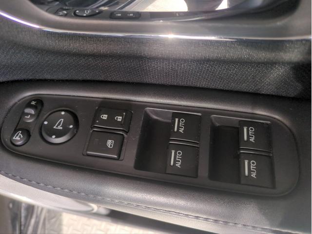 ヴェゼル ハイブリッドＺ　衝突軽減ブレーキ　バックカメラ　メモリーナビ　オートクルコン　シートヒーター　ＬＥＤライト　オートライト　ＥＴＣ　ルーフレール　純正アルミ　ハーフレザー　ＢＴ接続　パドルシフト　ＣＤ／ＤＶＤ再生（37枚目）