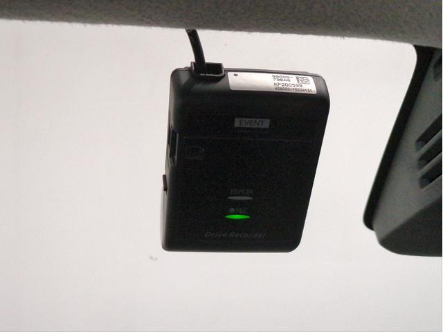 ワゴンＲスティングレー ハイブリッドＸ　衝突軽減Ｂ　全周囲カメラ　メモリーナビ　ＬＥＤライト　オートライト　バックカメラ　ワンオーナー　シートヒーター　ドラレコ　純正アルミ　ＢＴ接続　オートＨＢ　フルセグＴＶ　ＣＤ／ＤＶＤ再生　Ａストップ（17枚目）