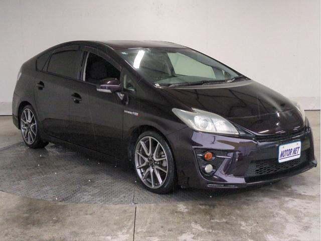 プリウス Ｓツーリングセレクション・Ｇ’ｓ　純正ナビ　バックカメラ　ＢＴオーディオ　ＣＤ・ＤＶＤ・ブルーレイ再生　プッシュスタート　スマートキー　ＨＩＤライト　オートライト　Ｆフォグランプ　純正アルミ　ＥＴＣ（20枚目）