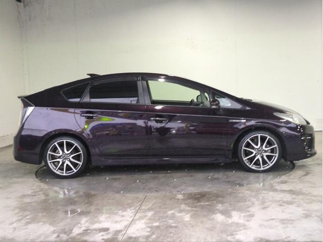 プリウス Ｓツーリングセレクション・Ｇ’ｓ　純正ナビ　バックカメラ　ＢＴオーディオ　ＣＤ・ＤＶＤ・ブルーレイ再生　プッシュスタート　スマートキー　ＨＩＤライト　オートライト　Ｆフォグランプ　純正アルミ　ＥＴＣ（39枚目）