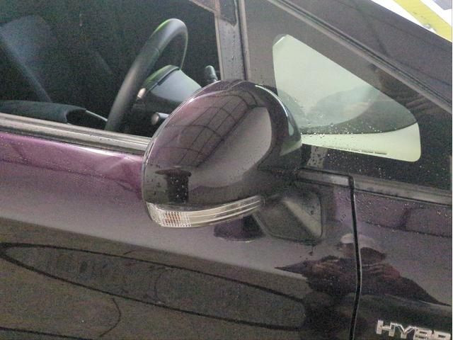 プリウス Ｓツーリングセレクション・Ｇ’ｓ　純正ナビ　バックカメラ　ＢＴオーディオ　ＣＤ・ＤＶＤ・ブルーレイ再生　プッシュスタート　スマートキー　ＨＩＤライト　オートライト　Ｆフォグランプ　純正アルミ　ＥＴＣ（49枚目）