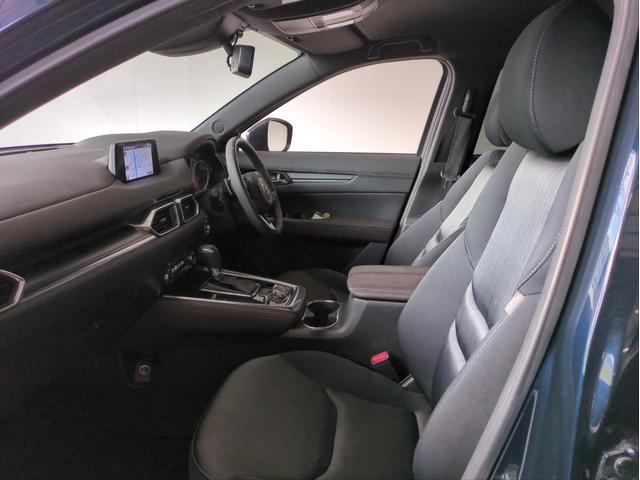 ＣＸ－８ ＸＤプロアクティブ　衝突軽減Ｂ　追従クルコン　後席モニター　障害物センサ　ＢＳＭ　レーンアシスト　全周囲カメラ　電動シート　シートヒーター　パドルシフト　ターボ　ＢＴ・ＵＳＢ接続　ＬＥＤライト　ＡＦＳ　純正アルミ　ＥＴＣ（9枚目）