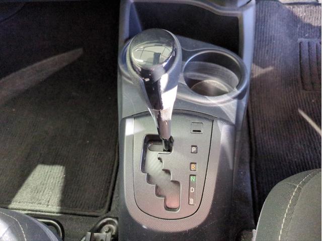 アクア Ｓスタイルブラック　衝突軽減装置　純正ナビ　全周囲カメラ　車線逸脱警報　障害物センサー　シートヒーター　ＢＴオーディオ　ＵＳＢ接続　ドラレコ　ＥＴＣ　ＬＥＤライト　オートライト　Ｐスタート　アイドリングストップ（32枚目）