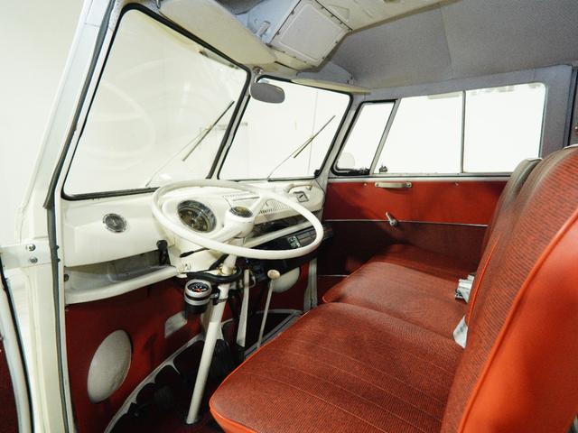 タイプII ベースグレード エアコン付き 7人乗り MT 13ウインド フルレストア(14枚目)