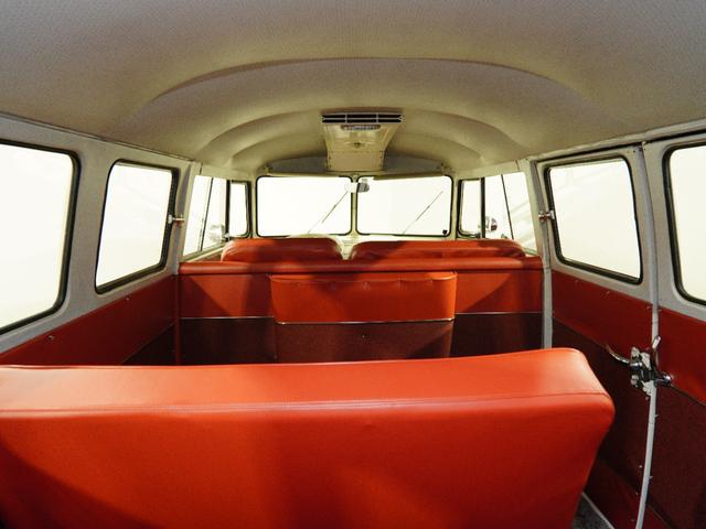 タイプII ベースグレード エアコン付き 7人乗り MT 13ウインド フルレストア(29枚目)