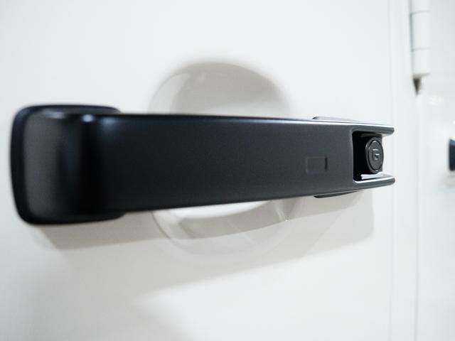 Gクラス G450d ED ストロンガー ザン ザ1980s EDストロンガーザンTHE1980S 国内25台限定 プロフェッショナルラインエクステリア MANUFAKTURナイトブラックFフェイス 専用インテリア 18インチAW スペアカバー 限定専用カラー(16枚目)