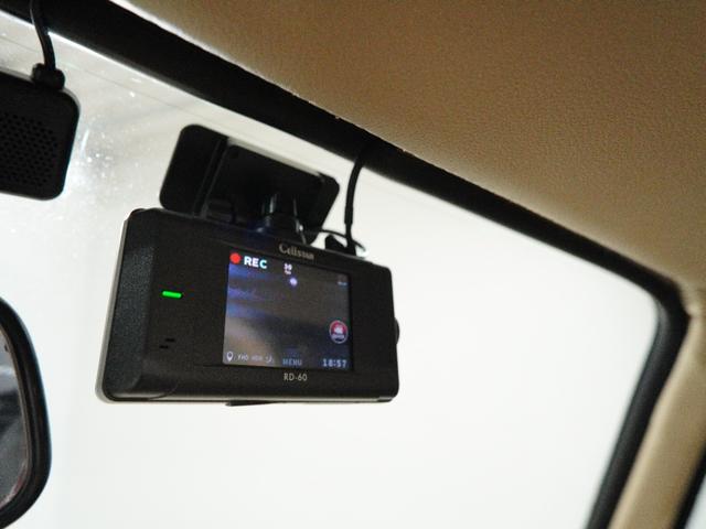 911 911カレラ2 タルガ 前席パワーシート シートヒーター パワーウィンドウ カスタマイズインテリア 4AT ポルシェクラッシック サーティフィケイト認定書付き(2025.6.15ポルシェディーラー)(23枚目)