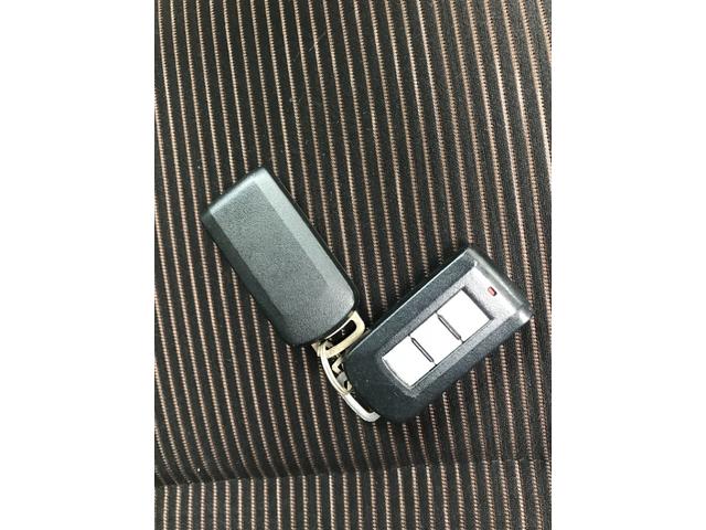 ｅＫカスタム Ｇ　１年走行無制限保証付　スマートキー　フルセグテレビ・ナビゲーション　バックカメラ　キセノンヘッドライト　フォグランプ　プッシュスタート　オートエアコン　タイミングチェーン車　メッキドアミラー（7枚目）