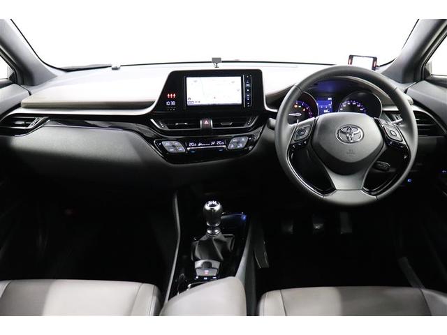 Ｃ－ＨＲ Ｇ－Ｔ　衝突被害軽減ブレーキ　フルセグ地デジ　ＬＥＤヘッドランプ　盗難防止システム　アルミホイール　オートクルーズコントロール　メモリーナビ　ミュージックプレイヤー接続可　バックカメラ　半革シート　ＤＶＤ（3枚目）