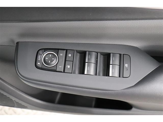 プリウス Z リアカメラ プリクラッシュ 試乗車 PWシート 1オーナ AC100V電源 LEDランプ オートクルーズ アルミホイール AC 運転席エアバッグ 横滑り防止装置 ETC付 盗難防止システム TV(39枚目)