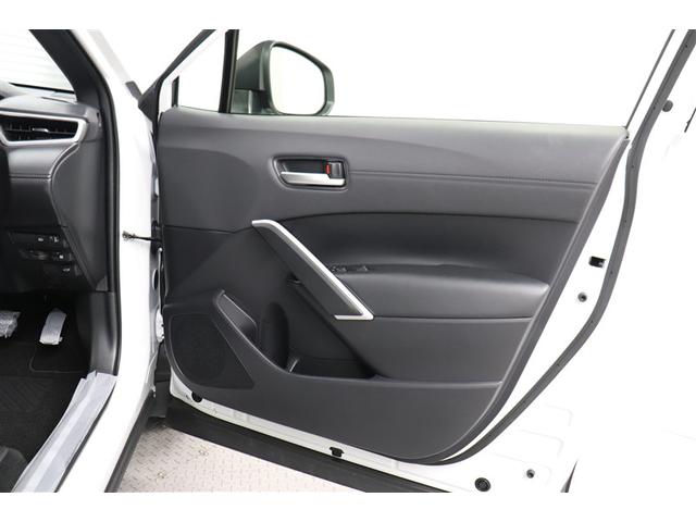 カローラクロス ハイブリッド　Ｚ　ＰＣＳ　フルセグテレビ　ＬＥＤヘッドライト　Ｂカメラ　ナビ・ＴＶ　インテリジェントキー　パワーシート　アイドルストップ　キーフリー　ドライブレコーダー　アルミホイール　ＥＴＣ　元試乗車　盗難防止（28枚目）