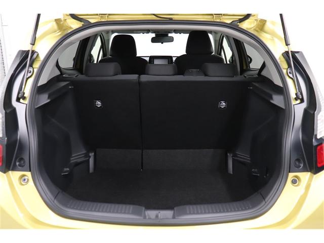 アクア Ｘ　踏み間違い防止　１００Ｖ　イモビ　点検記録簿　ＬＥＤヘッドライト　スマートキー　横滑り防止機能　キーレスエントリー　ワンオーナー　オートクルーズ　オートエアコン　元試乗車　カーテンエアバッグ　ＡＢＳ（18枚目）