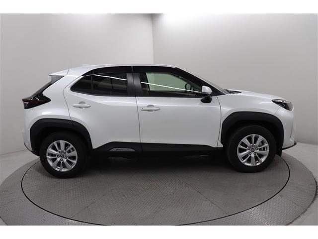 ヤリスクロス ハイブリッドＧ　ＴＳＳ　イモビライザー　バックモニタ－　記録簿有　エアコン　ナビ　ＬＥＤヘッドライト　インテリキー　パワーウィンド　ワンオーナ　Ｗエアバック　オートクルーズ　メディアプレイヤー接続　キーフリー　アルミ（14枚目）