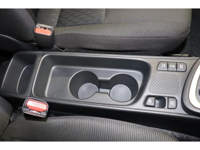 ヤリスクロス ハイブリッドＧ　ＴＳＳ　イモビライザー　バックモニタ－　記録簿有　エアコン　ナビ　ＬＥＤヘッドライト　インテリキー　パワーウィンド　ワンオーナ　Ｗエアバック　オートクルーズ　メディアプレイヤー接続　キーフリー　アルミ（34枚目）