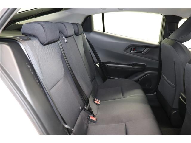 プリウス Ｘ　盗難防止装置　フルセグＴＶ　ＴＶ　１００Ｖ電源　ＬＥＤ　記録簿　ＥＳＣ　クルコン　ミュージックプレイヤー接続可　スマートキー　ＡＣ　キーフリー　ＥＴＣ　アイドリングストップ　サイドエアバック　ＡＢＳ（22枚目）