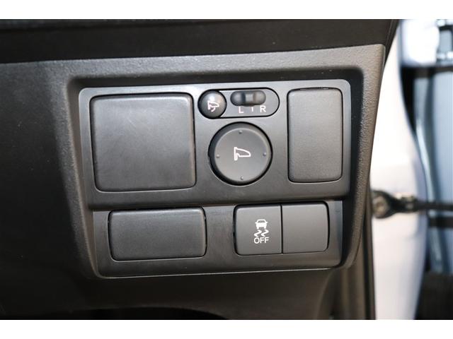 フリードスパイクハイブリッド ハイブリッド　エアバッグ　ウォークスルー　ナビＴＶ　パワーウインドウ　横滑り防止　メモリーナビ　キーレスキー　パワステ　Ｗエアバッグ　ＥＴＣ　オートエアコン　ＡＵＸ　ＡＢＳ　リアカメラ　取説記録　ＤＶＤ再生可（6枚目）