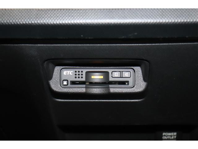 フリードスパイクハイブリッド ハイブリッド　エアバッグ　ウォークスルー　ナビＴＶ　パワーウインドウ　横滑り防止　メモリーナビ　キーレスキー　パワステ　Ｗエアバッグ　ＥＴＣ　オートエアコン　ＡＵＸ　ＡＢＳ　リアカメラ　取説記録　ＤＶＤ再生可（7枚目）