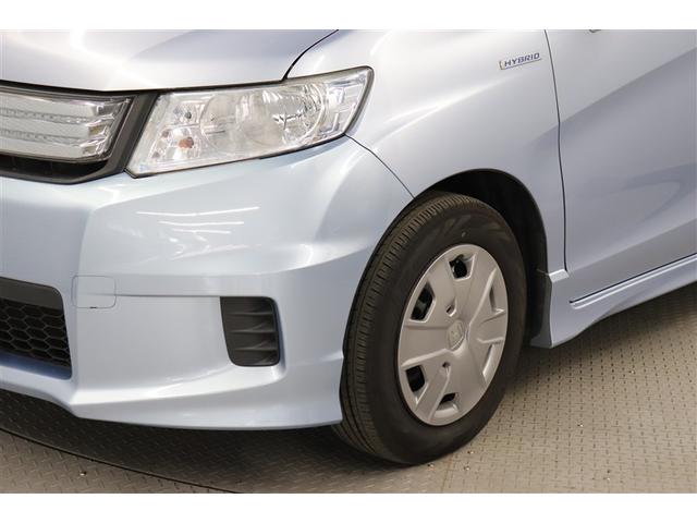 フリードスパイクハイブリッド ハイブリッド　エアバッグ　ウォークスルー　ナビＴＶ　パワーウインドウ　横滑り防止　メモリーナビ　キーレスキー　パワステ　Ｗエアバッグ　ＥＴＣ　オートエアコン　ＡＵＸ　ＡＢＳ　リアカメラ　取説記録　ＤＶＤ再生可（14枚目）