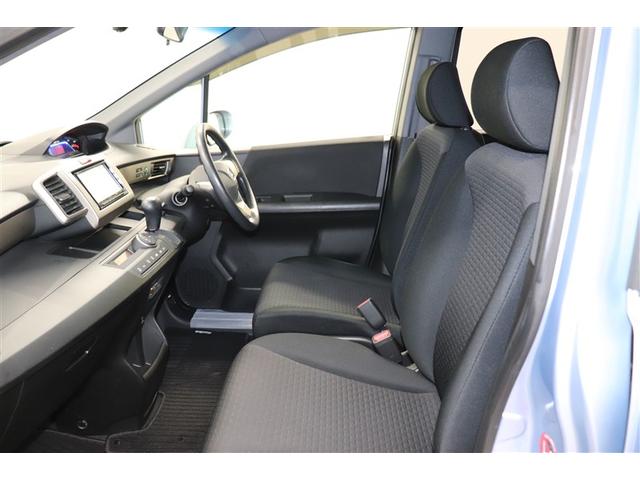 フリードスパイクハイブリッド ハイブリッド　エアバッグ　ウォークスルー　ナビＴＶ　パワーウインドウ　横滑り防止　メモリーナビ　キーレスキー　パワステ　Ｗエアバッグ　ＥＴＣ　オートエアコン　ＡＵＸ　ＡＢＳ　リアカメラ　取説記録　ＤＶＤ再生可（18枚目）