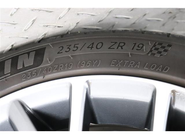 ボディの汚れや鉄粉を洗浄し、磨き上げ・コーティング。タイヤ・ホイール・エンジンルームまで、しっかり洗浄いたします。