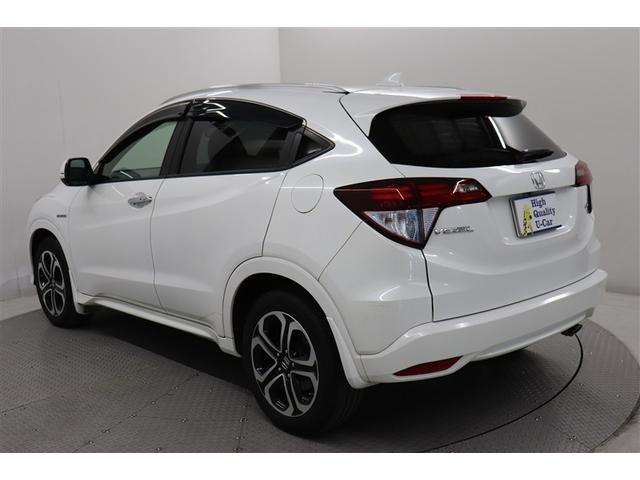 ヴェゼル ハイブリッドＺ　スタイルエディション　フルセグＴＶ　アルミホイール　記録簿　ハーフレザー　ＤＶＤ再生　横滑り防止装置　クルコン　ナビＴＶ　盗難防止装置　リアカメラ　ＬＥＤライト　ドラレコ　スマ－トキ－　ＥＴＣ車載器　エアバッグ　キーレス（3枚目）