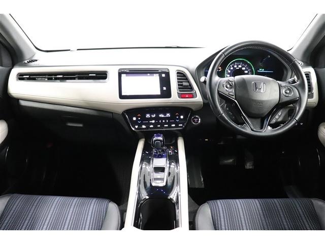 ヴェゼル ハイブリッドＺ　スタイルエディション　フルセグＴＶ　アルミホイール　記録簿　ハーフレザー　ＤＶＤ再生　横滑り防止装置　クルコン　ナビＴＶ　盗難防止装置　リアカメラ　ＬＥＤライト　ドラレコ　スマ－トキ－　ＥＴＣ車載器　エアバッグ　キーレス（4枚目）