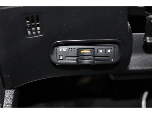 ヴェゼル ハイブリッドＺ　スタイルエディション　フルセグＴＶ　アルミホイール　記録簿　ハーフレザー　ＤＶＤ再生　横滑り防止装置　クルコン　ナビＴＶ　盗難防止装置　リアカメラ　ＬＥＤライト　ドラレコ　スマ－トキ－　ＥＴＣ車載器　エアバッグ　キーレス（8枚目）