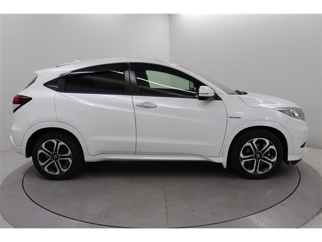 ヴェゼル ハイブリッドＺ　スタイルエディション　フルセグＴＶ　アルミホイール　記録簿　ハーフレザー　ＤＶＤ再生　横滑り防止装置　クルコン　ナビＴＶ　盗難防止装置　リアカメラ　ＬＥＤライト　ドラレコ　スマ－トキ－　ＥＴＣ車載器　エアバッグ　キーレス（12枚目）