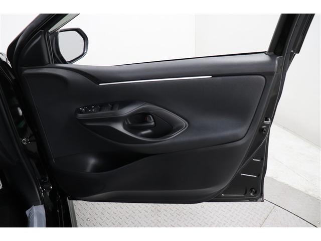 ヤリス ハイブリッドＧ　ＬＥＤライト　アルミホイール　フルセグＴＶ　Ｉストップ　サイドエアバッグ　スマートキ　Ｂモニター　ドライブレコーダー　ＥＴＣ車載器　横滑り防止装置　クルコン　セキュリティアラーム　ＡＣ１００Ｖ電源（36枚目）