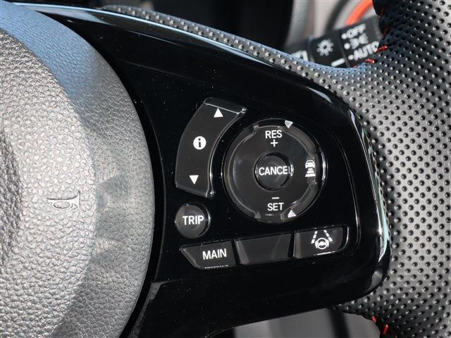ＲＳ　ホンダセンシング　リヤパーキングセンサー　ＬＥＤヘッドライト　１５インチアルミ　コンビシート　シートヒーター　ナビ装着用バックカメラ・ステアリングスイッチ(28枚目)