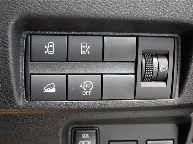 デリカミニ Ｔ　プレミアム　リミテッドエディション　２トーン　登録済未使用車　Ｍパイロット（11枚目）