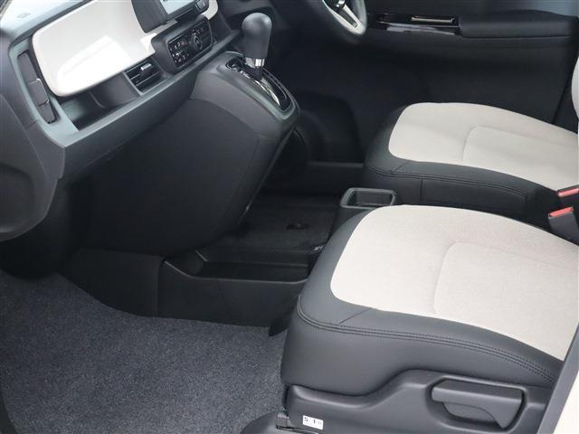 アツミモータースでは人気の中古車を常時１５００台！Ｇｏｏ−ｎｅｔ掲載車輌以外にもホームページに掲載中！！