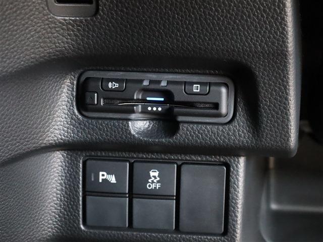 Ｎ－ＢＯＸカスタム Ｌターボ　ＳＥＮＳＩＮＧ・ナビ・ＴＶ・Ｂカメラ・ＥＴＣ（6枚目）