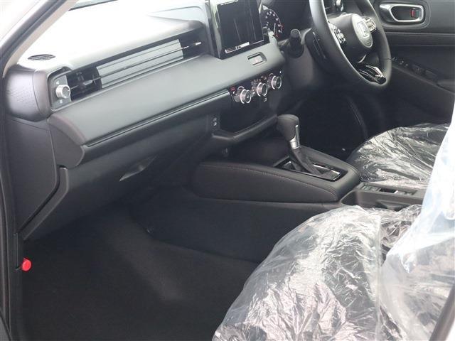 ヴェゼル Ｇ　４ＷＤ　登録済未使用車　ナビ装着用ＰＫＧ（17枚目）