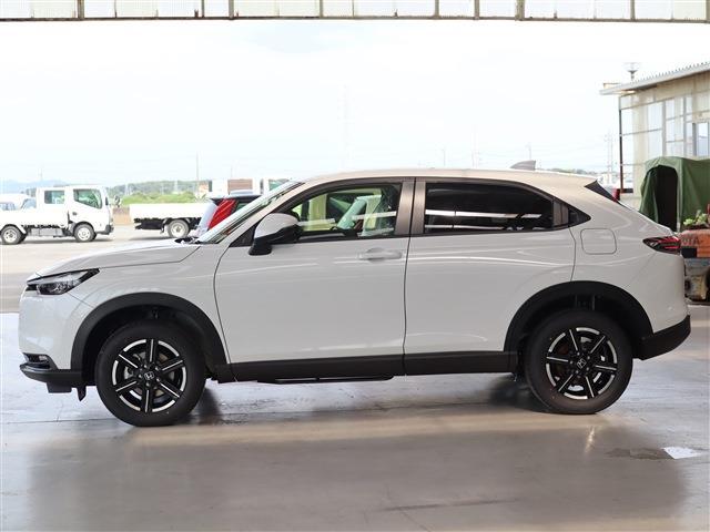 ヴェゼル Ｇ　４ＷＤ　登録済未使用車　ナビ装着用ＰＫＧ（27枚目）