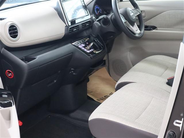 デイズ Ｘ　９型ナビ・フルセグ・Ｂカメラ（16枚目）