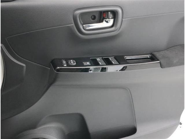 Ｎ－ＯＮＥ ＲＳ　Ｎ－ＯＮＥ　６６０　ＲＳ　未使用車　２トーン　軽減ブレーキ　ナビ　ナビ装着用パッケージ（4枚目）