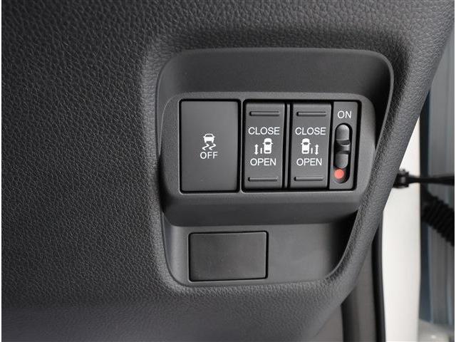 フリード エアー　ＥＸ　６人　届出済み未使用車　１５ＡＷ　ＢＳＭ　Ｒクーラー　シートヒーター（11枚目）