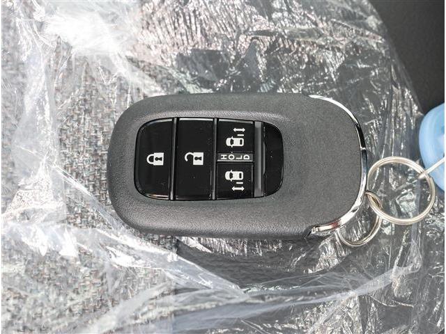 フリード エアー　ＥＸ　６人　届出済み未使用車　１５ＡＷ　ＢＳＭ　Ｒクーラー　シートヒーター（19枚目）