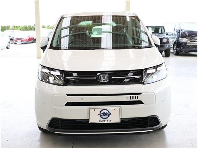 フリード エアー　ＥＸ　６人　届出済み未使用車　１５ＡＷ　ＢＳＭ　Ｒクーラー　シートヒーター（24枚目）