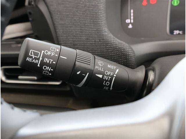 フリード エアー　ＥＸ　６人　届出済み未使用車　１５ＡＷ　ＢＳＭ　Ｒクーラー　シートヒーター（31枚目）