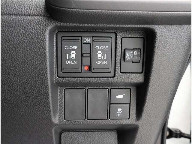 ステップワゴン e:HEVスパーダ 登録済未使用車 ナビ装着用PKG(12枚目)