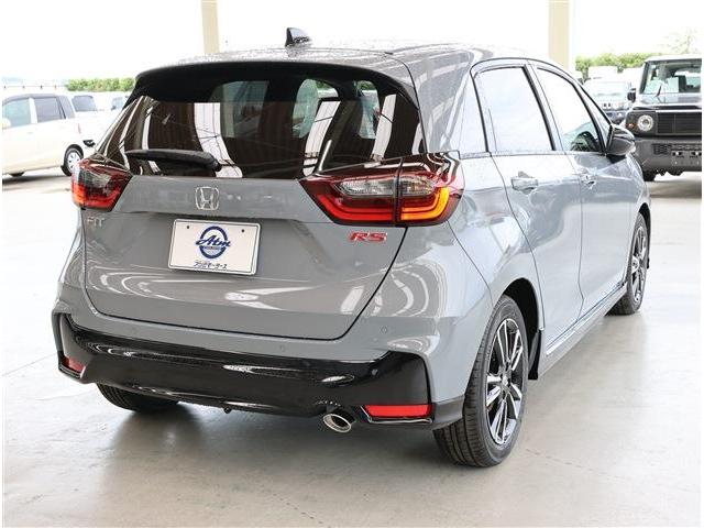 フィット ＲＳ　登録済未使用車　ナビ装着用ＰＫＧ（5枚目）