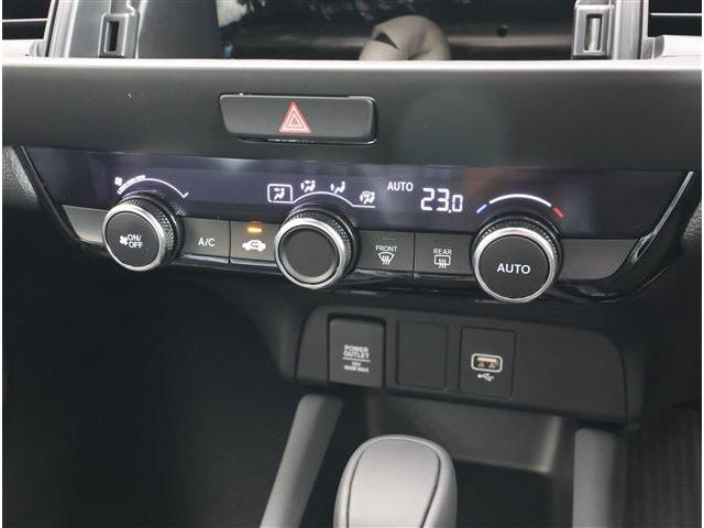 フィット ＲＳ　登録済未使用車　ナビ装着用ＰＫＧ（9枚目）