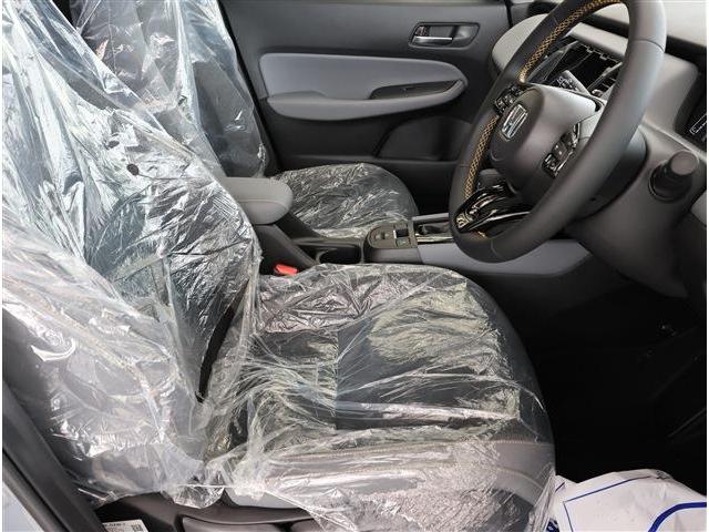 フィット ＲＳ　登録済未使用車　ナビ装着用ＰＫＧ（14枚目）