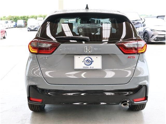 フィット ＲＳ　登録済未使用車　ナビ装着用ＰＫＧ（24枚目）