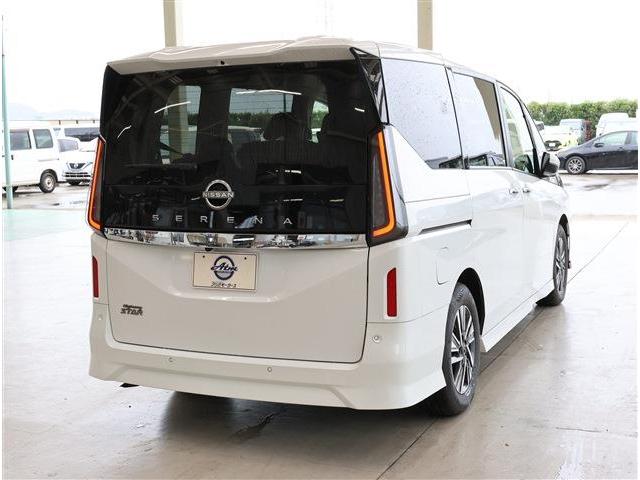 セレナ ハイウェイスターV 12.3型ナビ 360カメラ ETC W充電 電動格納ミラー(9枚目)