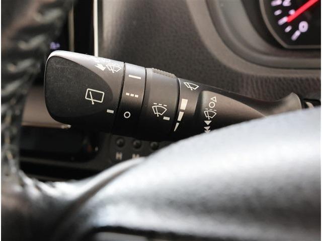 ヴォクシー ＺＳ　煌ＩＩＩ　コンビシート　ナビ　ＴＶ　バックカメラ　ＥＴＣ２．０（33枚目）